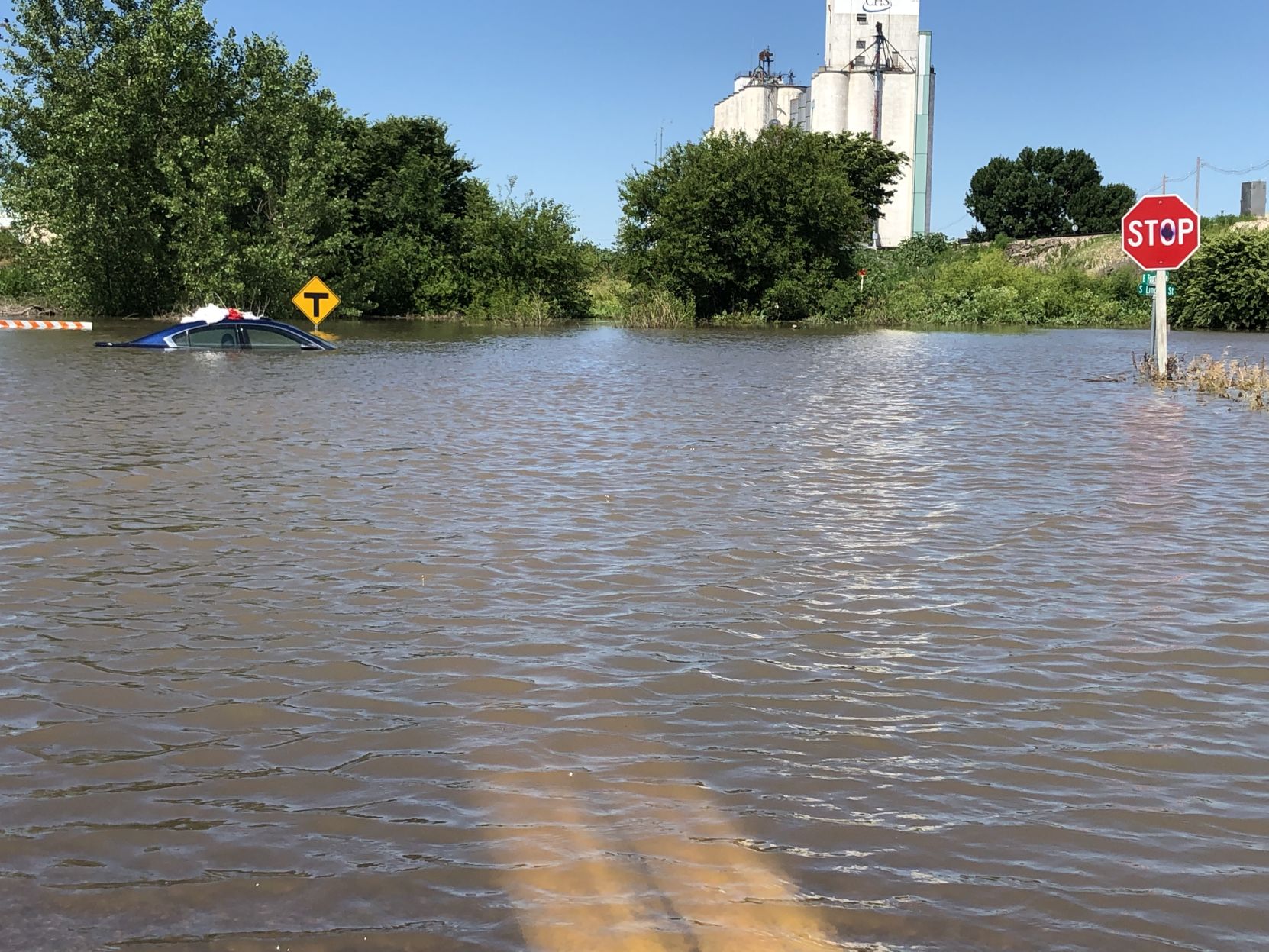 South Lincoln Street in Holdrege